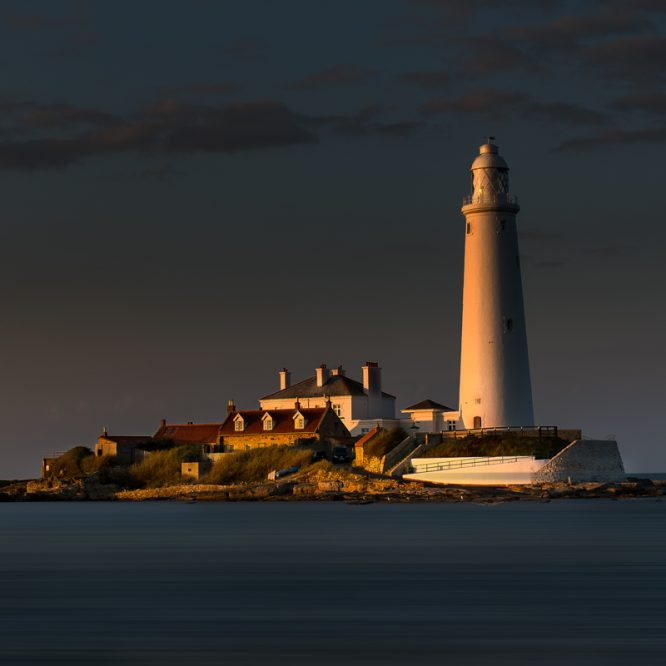 st-marys-lighthouse-framed-print